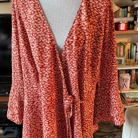 City Chic Plus Size Wrap Style Top - Picture 1 of 5